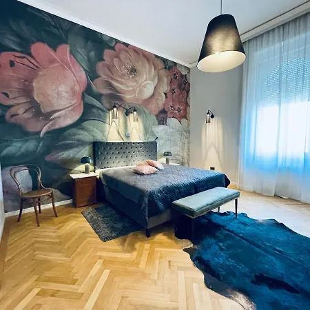 Yacht Club Apartment Opatija